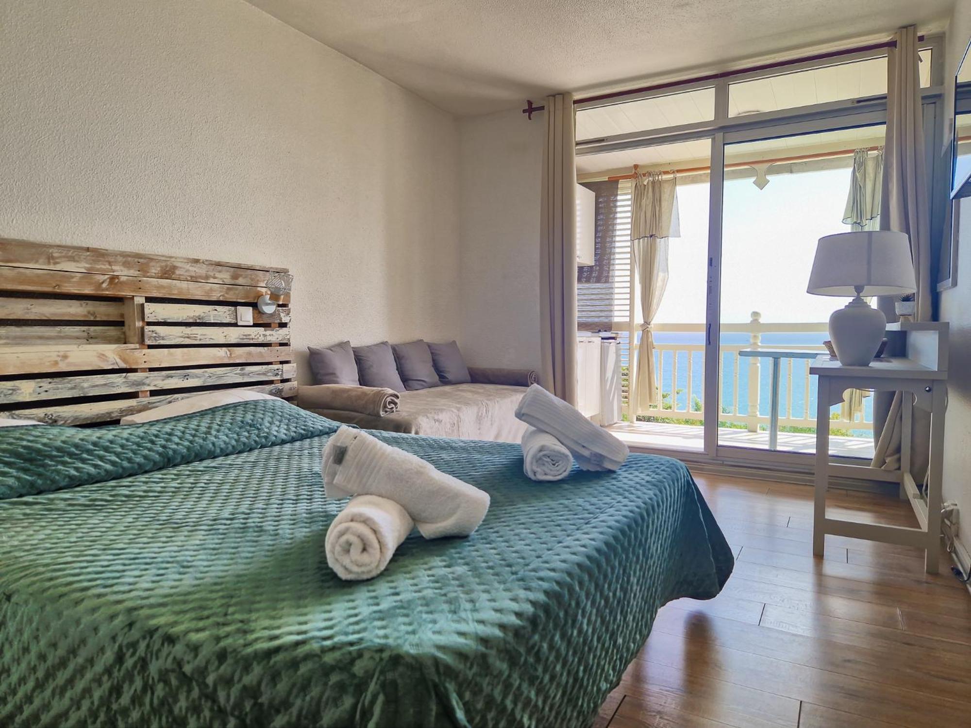 Appartement Terrasse Vue Mer Et Piscine 르 디아망 외부 사진