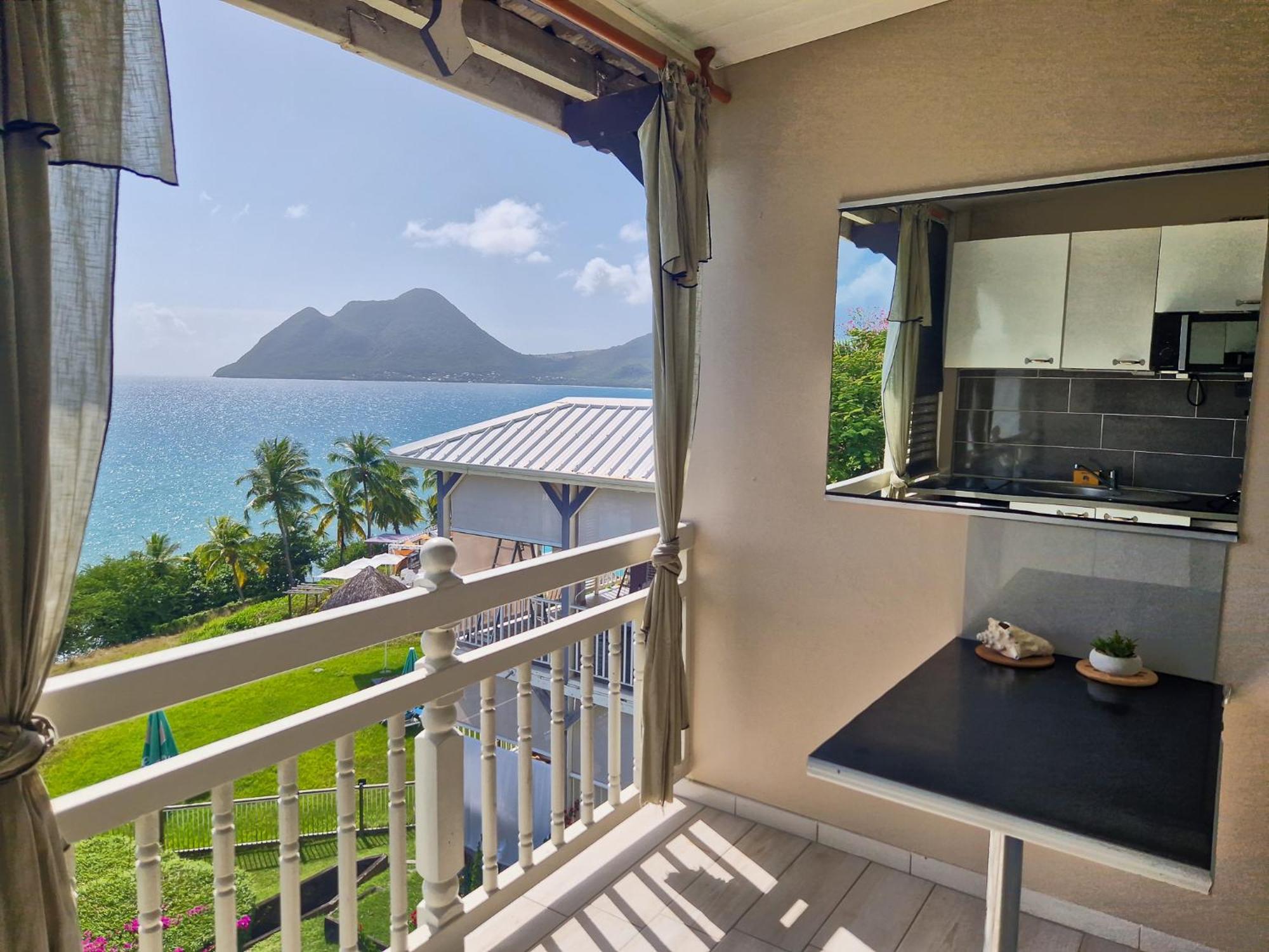Appartement Terrasse Vue Mer Et Piscine 르 디아망 외부 사진